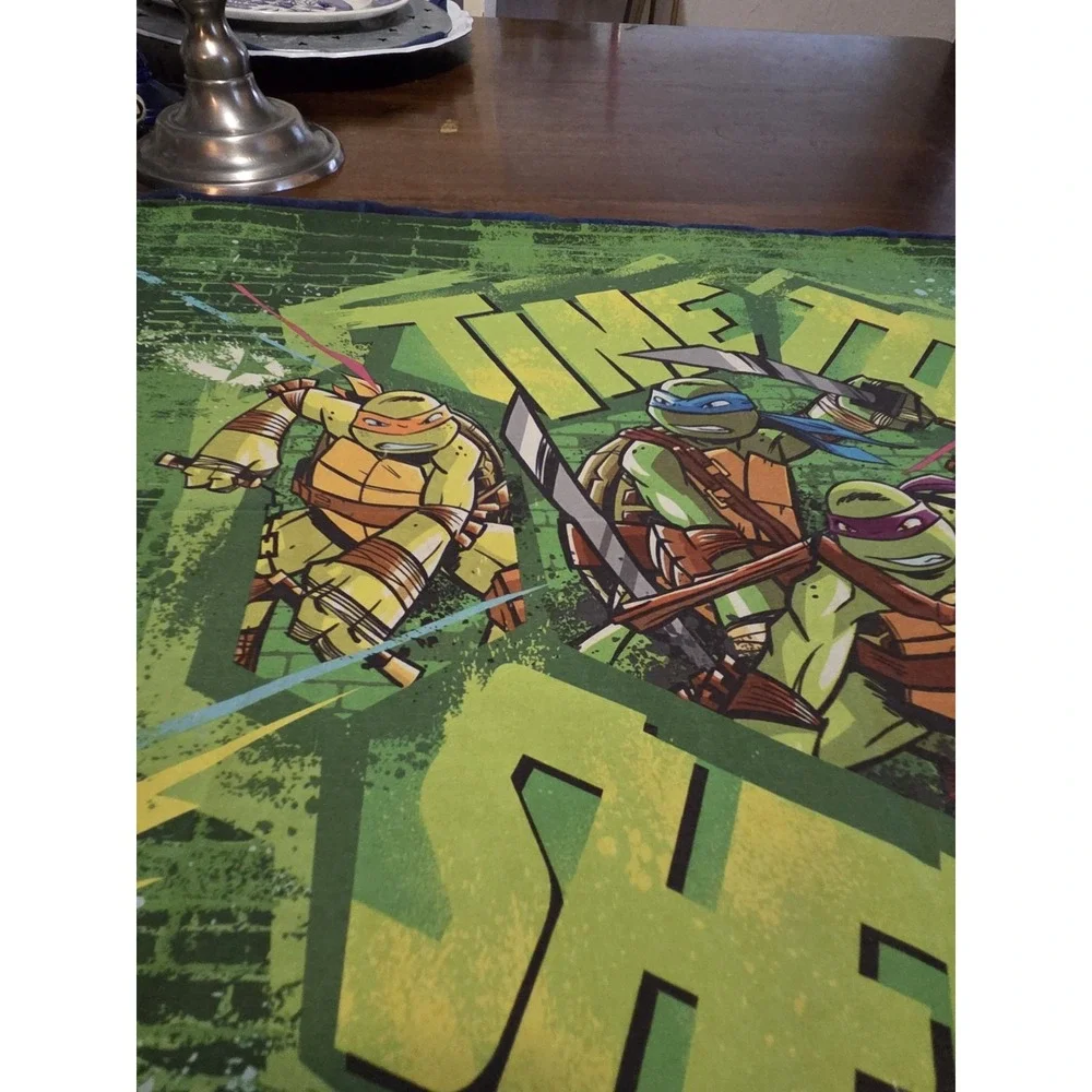 2014 Teenage Mutant Ninja Turtle Twin Sheets Plus 2 Toys